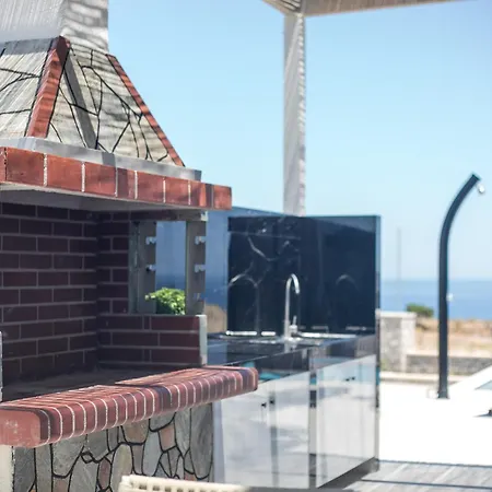 Vilă Blue Sunrise 2 *