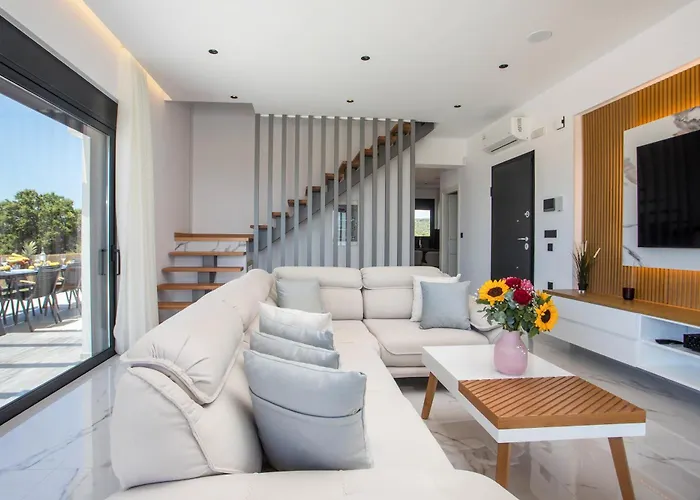 فيلة Blue Sunrise 2