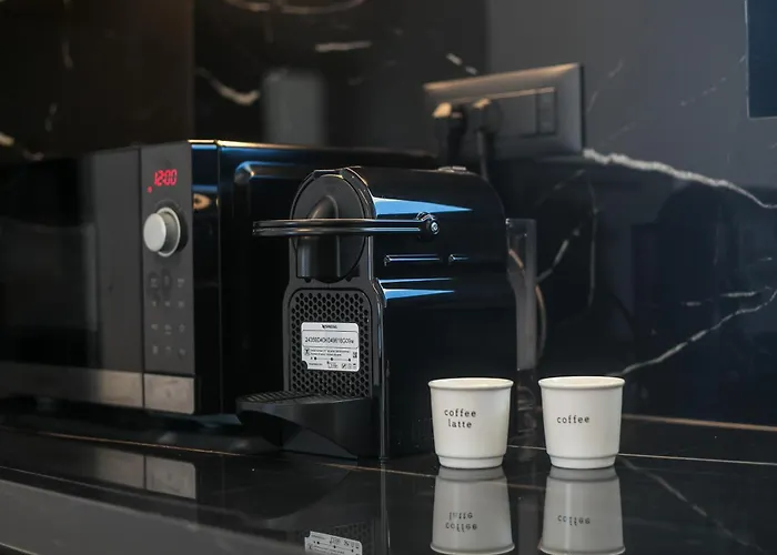 Blue Sunrise 2 فيلة