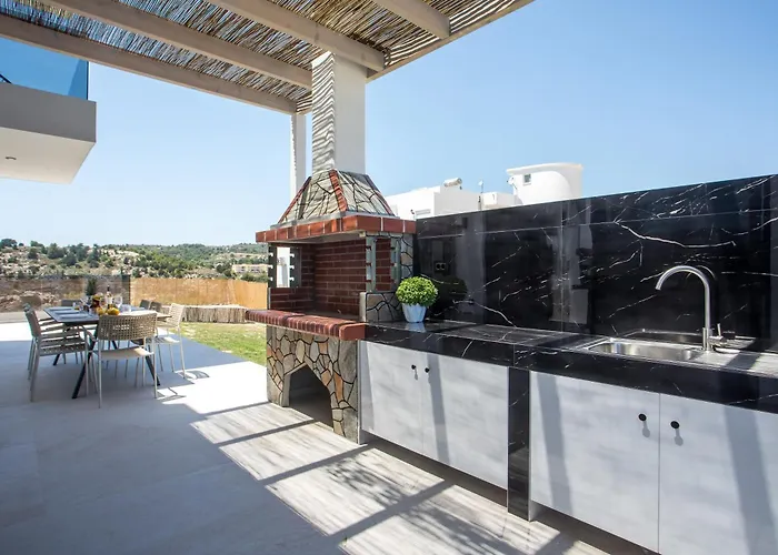 Blue Sunrise 2 * أفانتو