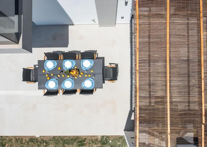 فيلة Blue Sunrise 2 *